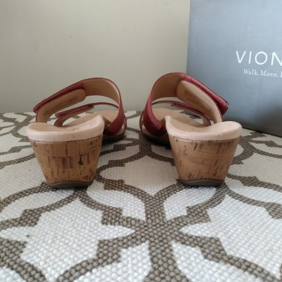 Vionic Bayu Sandal - Picture 5 of 8
